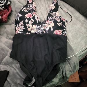 Swim suit